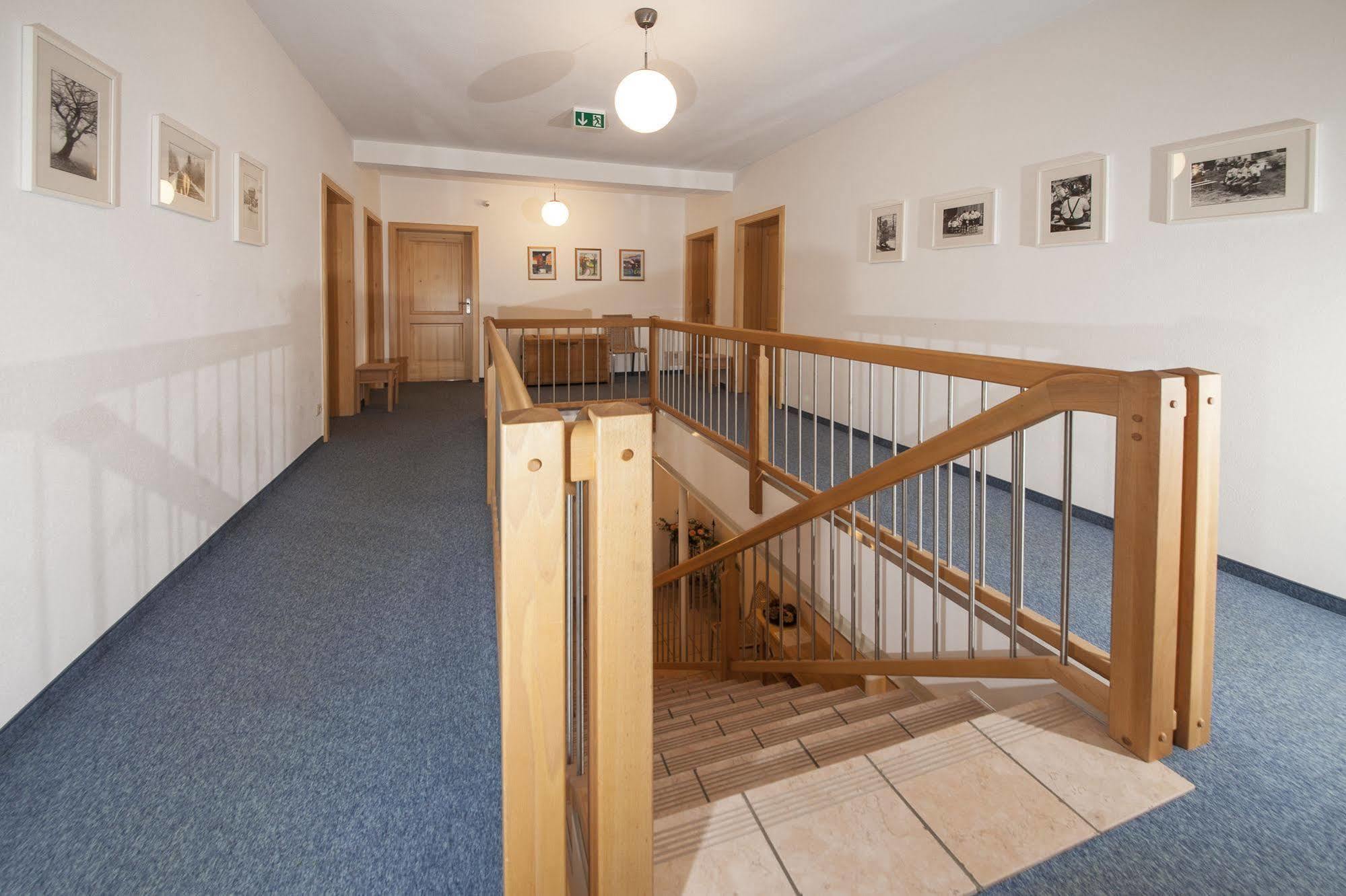 Pension Bernhardhof Otterfing Kültér fotó