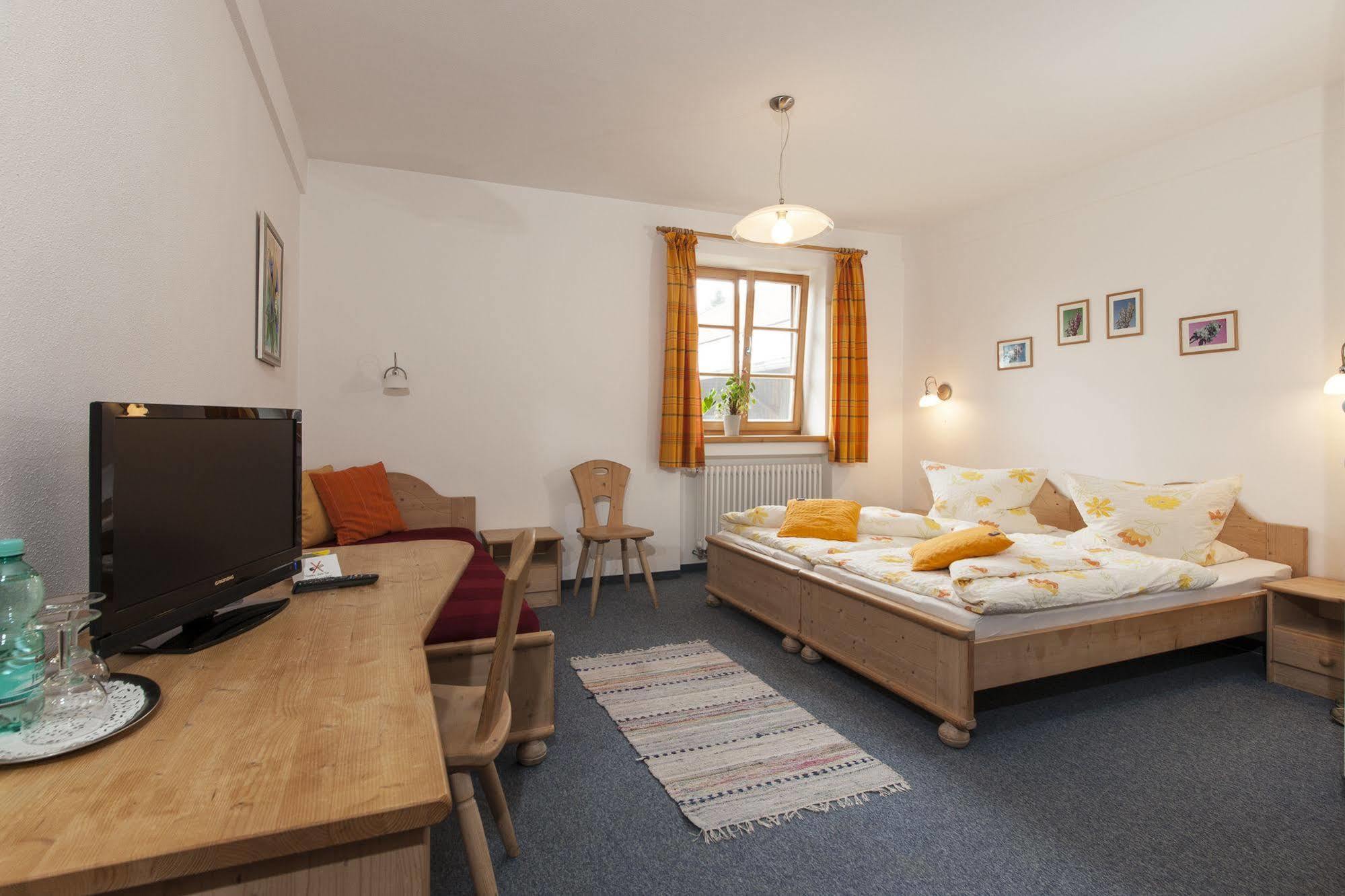 Pension Bernhardhof Otterfing Kültér fotó